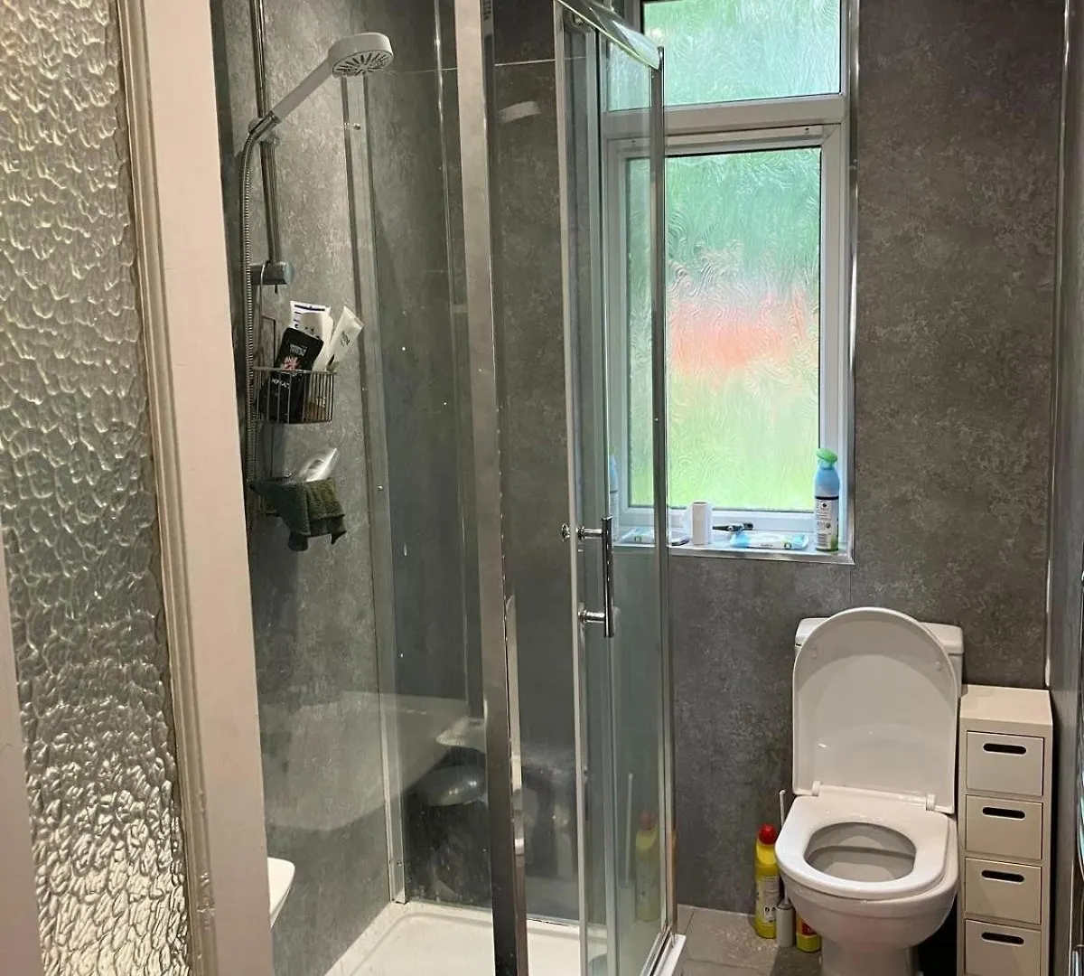 2 Bed Flat Near Murrayfield エディンバラ 0*,  イギリス