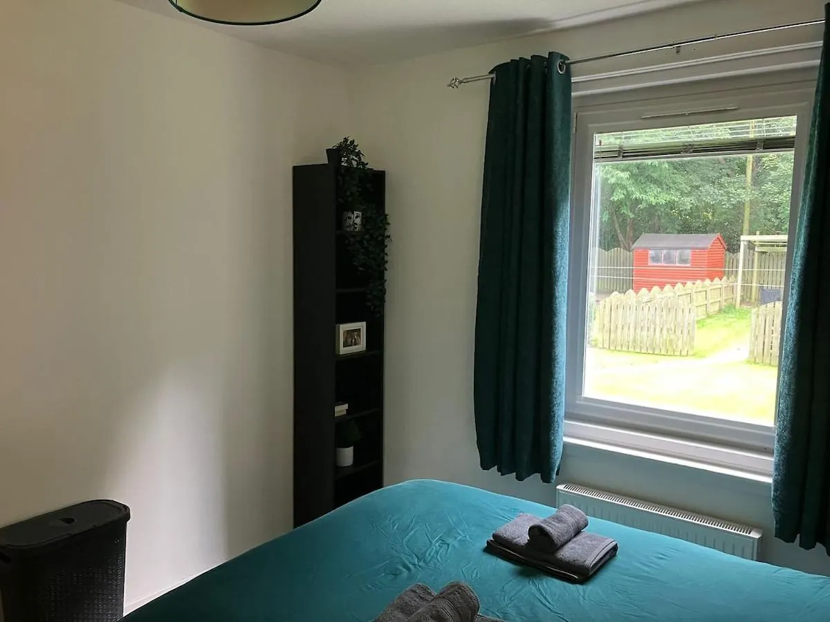 2 Bed Flat Near Murrayfield エディンバラ 0*,  イギリス